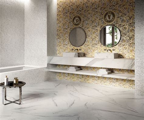 pavimenti versace gold living collezione 2009 2010|Le superfici ceramiche riflettono i codici dell'alta moda italiana.